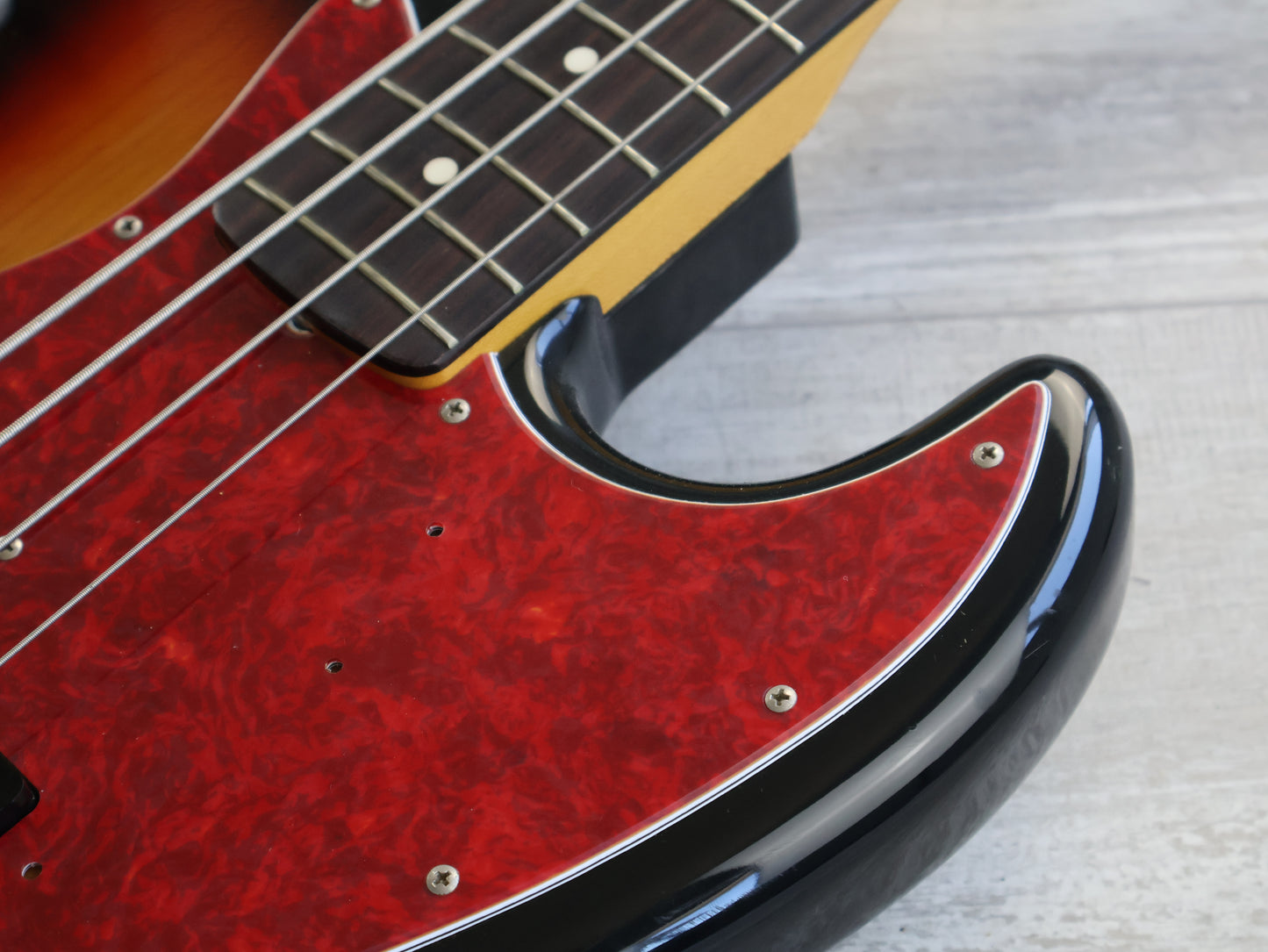 1999 Fender Japan (by Tokai) JB62-58 '62 Reissue Jazz Bass (Sunburst)