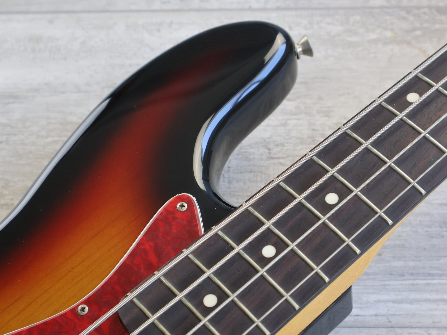 1999 Fender Japan (by Tokai) JB62-58 '62 Reissue Jazz Bass (Sunburst)