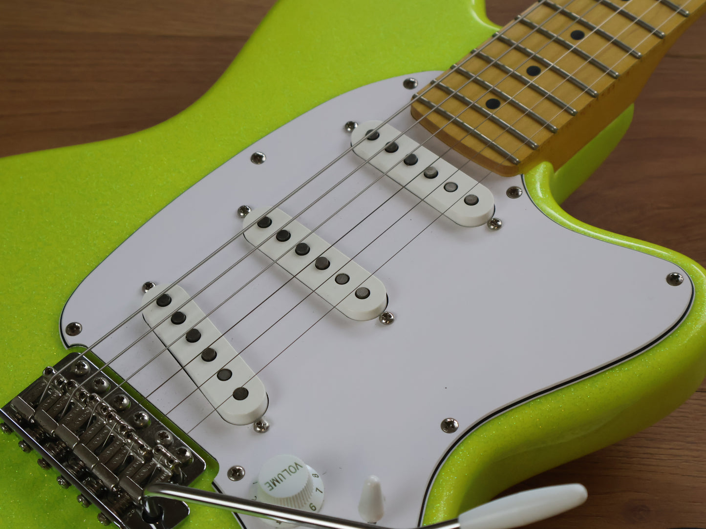 Ibanez YY10 Yvette Young Signature Talman (Slime Green Sparkle)