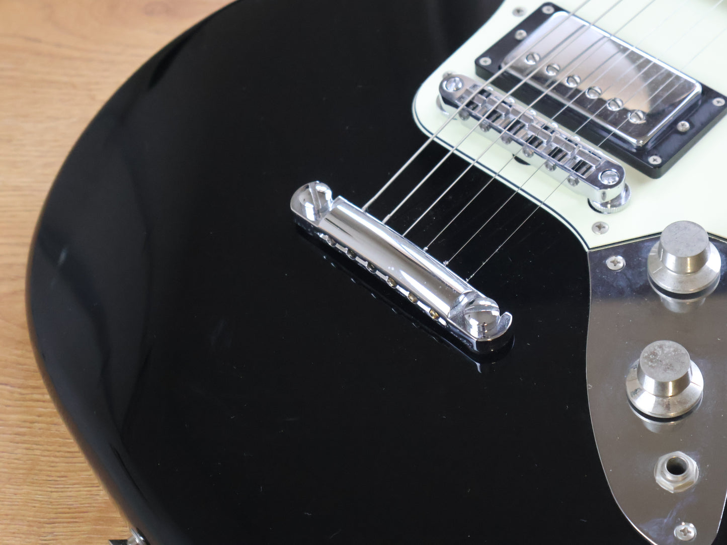2006 Fender Japan JGS-83 HH Jaguar Special (Black)