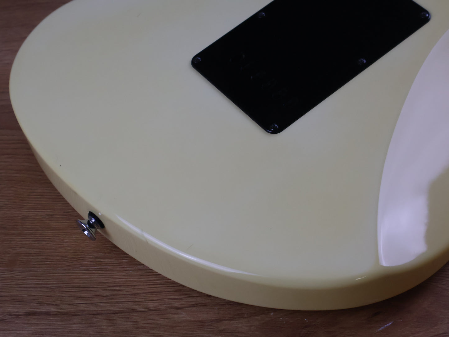 2000's Charvel Japan EM-SC Surfcaster Offset (Vintage White)