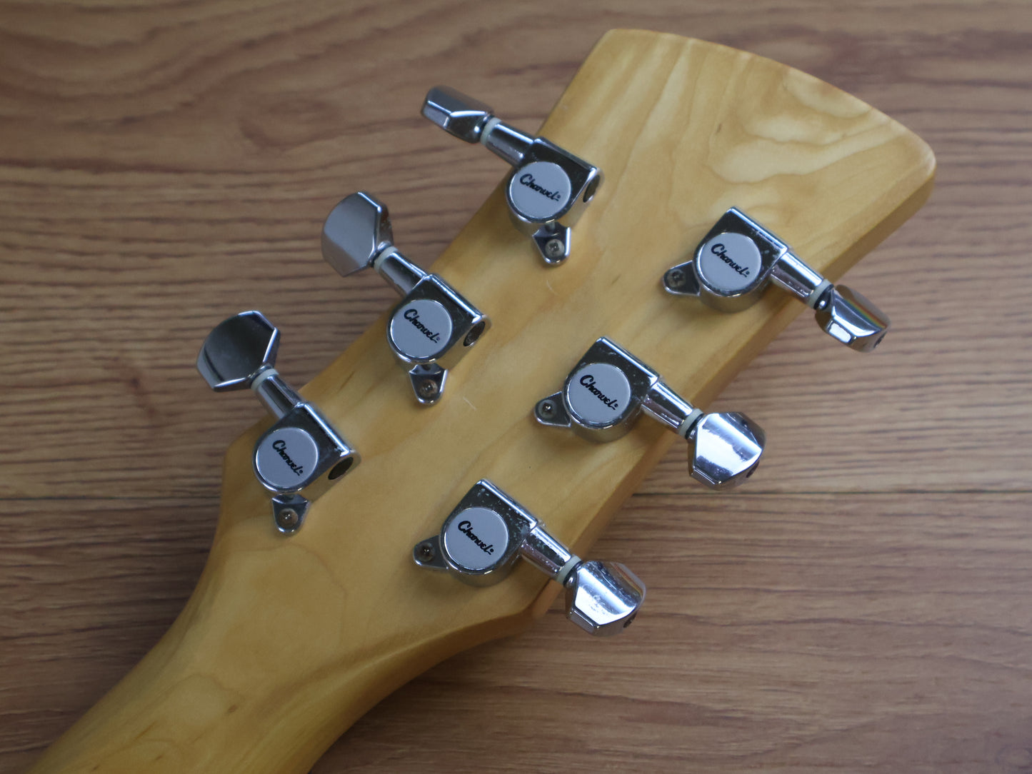 2000's Charvel Japan EM-SC Surfcaster Offset (Vintage White)