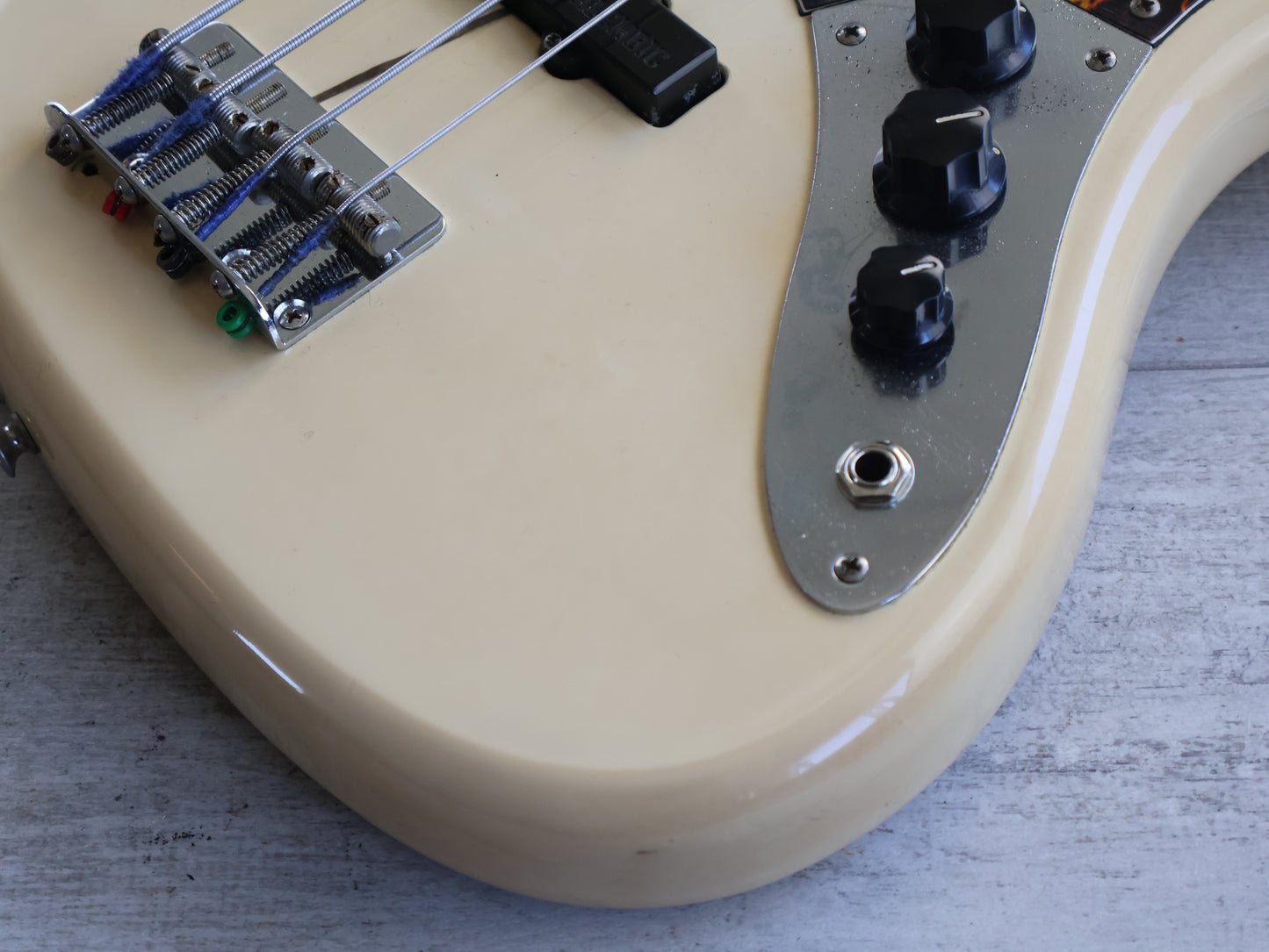 1989 Fender Japan JB62-75 '62 Reissue Jazz Bass w/Alembic PJ Pickups (Vintage White)