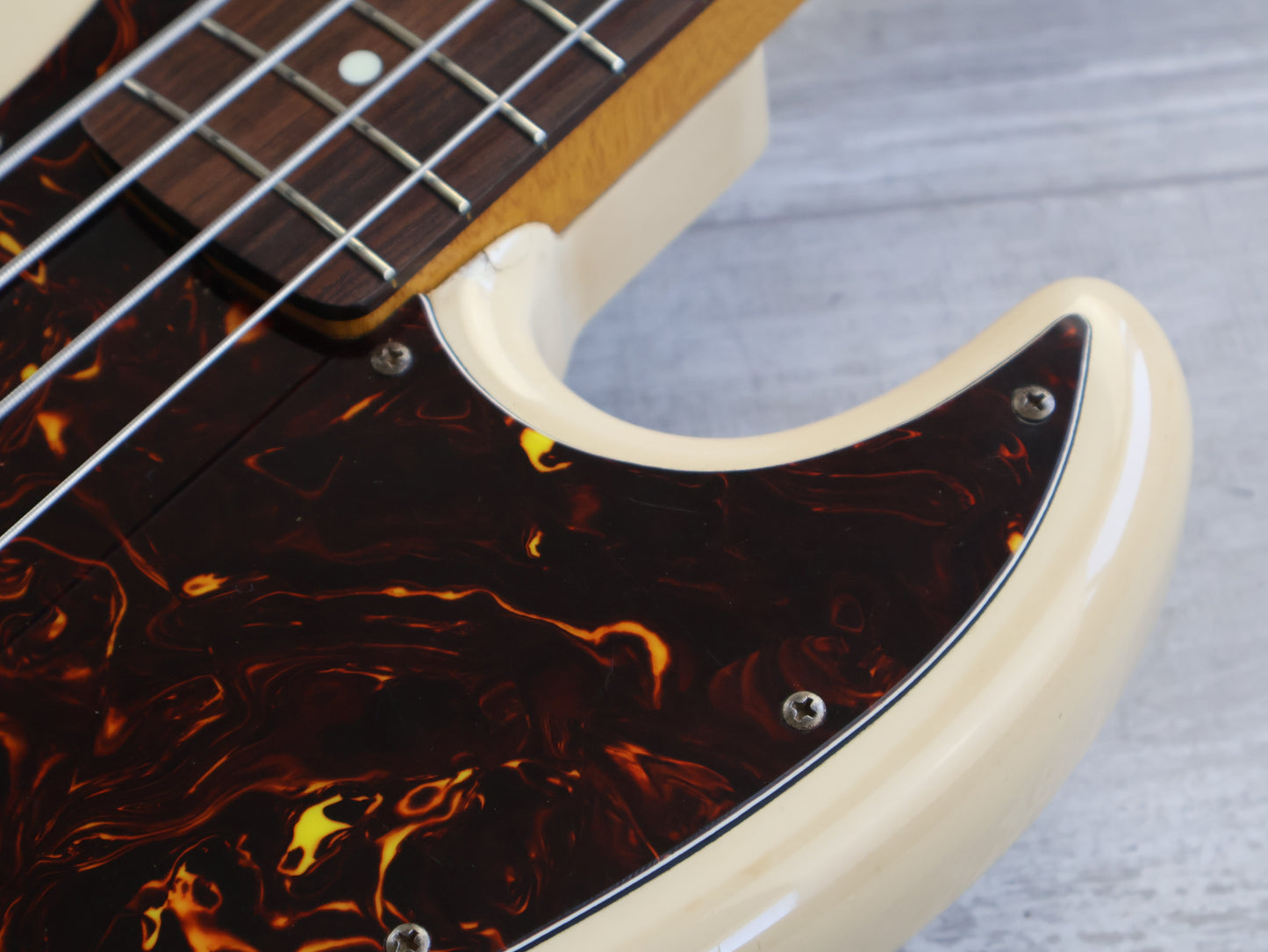 1989 Fender Japan JB62-75 '62 Reissue Jazz Bass w/Alembic PJ Pickups (Vintage White)