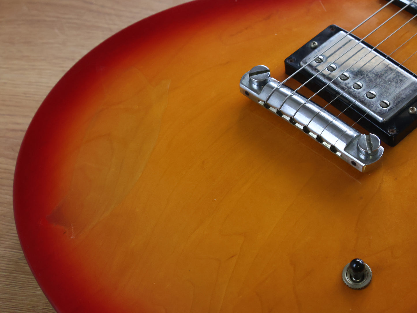 1997 Gibson USA Les Paul Studio DC Double Cutaway (Cherry Sunburst)