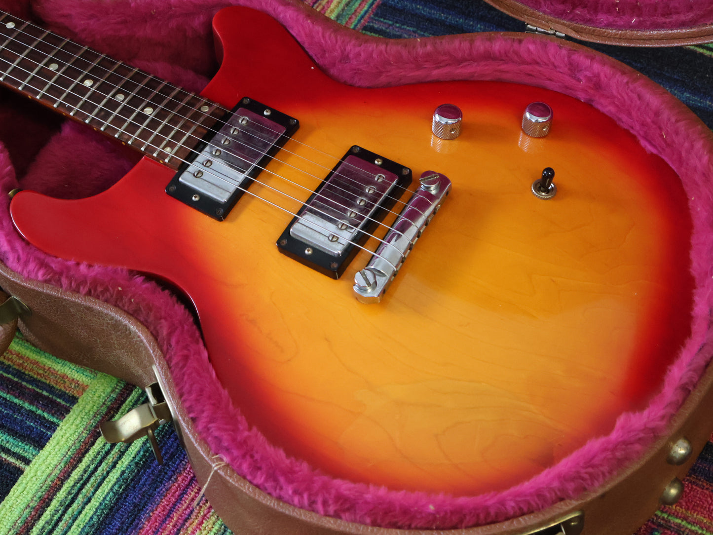 1997 Gibson USA Les Paul Studio DC Double Cutaway (Cherry Sunburst)