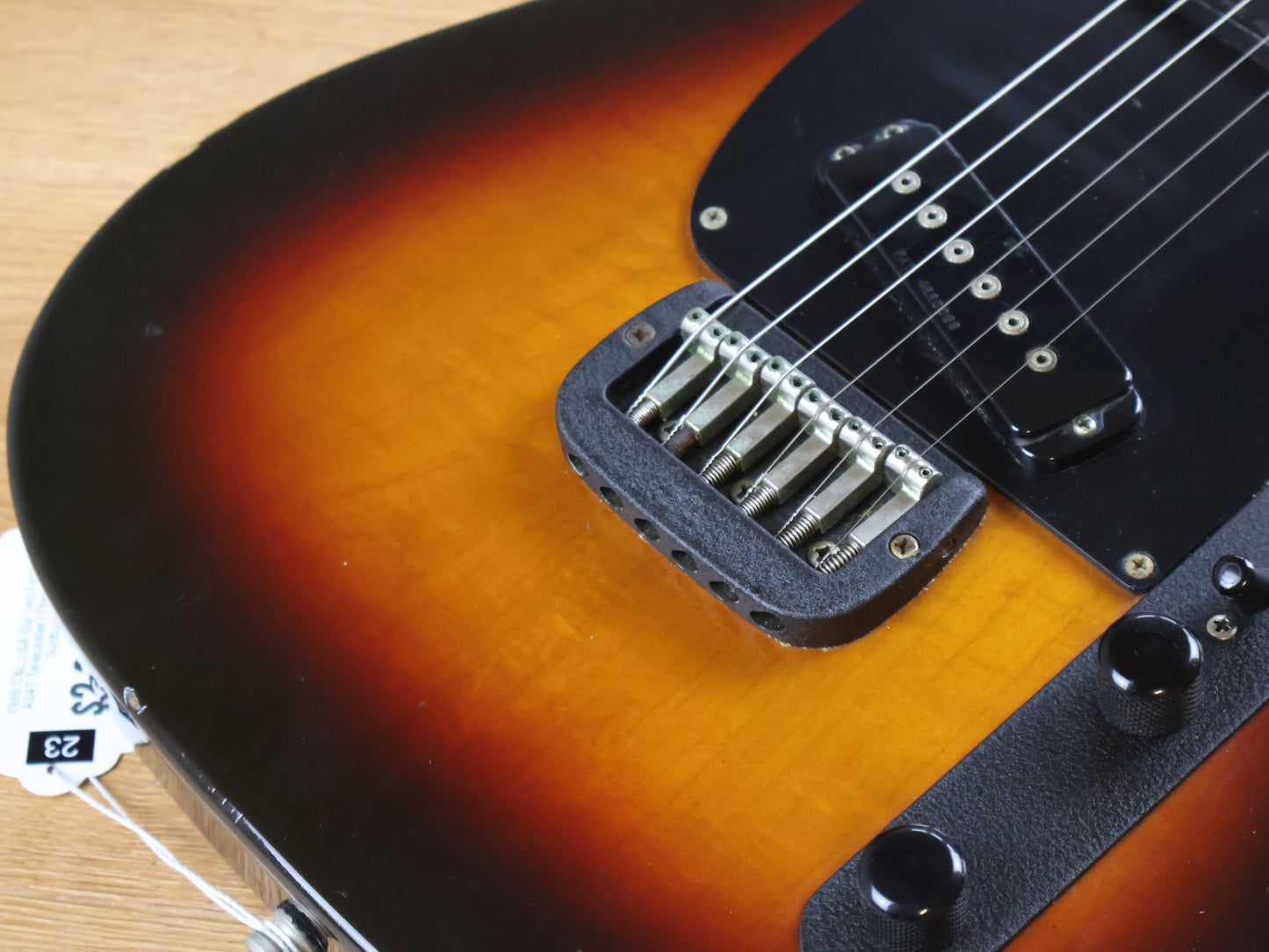 1986 G&L USA (by Leo Fender) ASAT Telecaster (Three-Tone Sunburst)