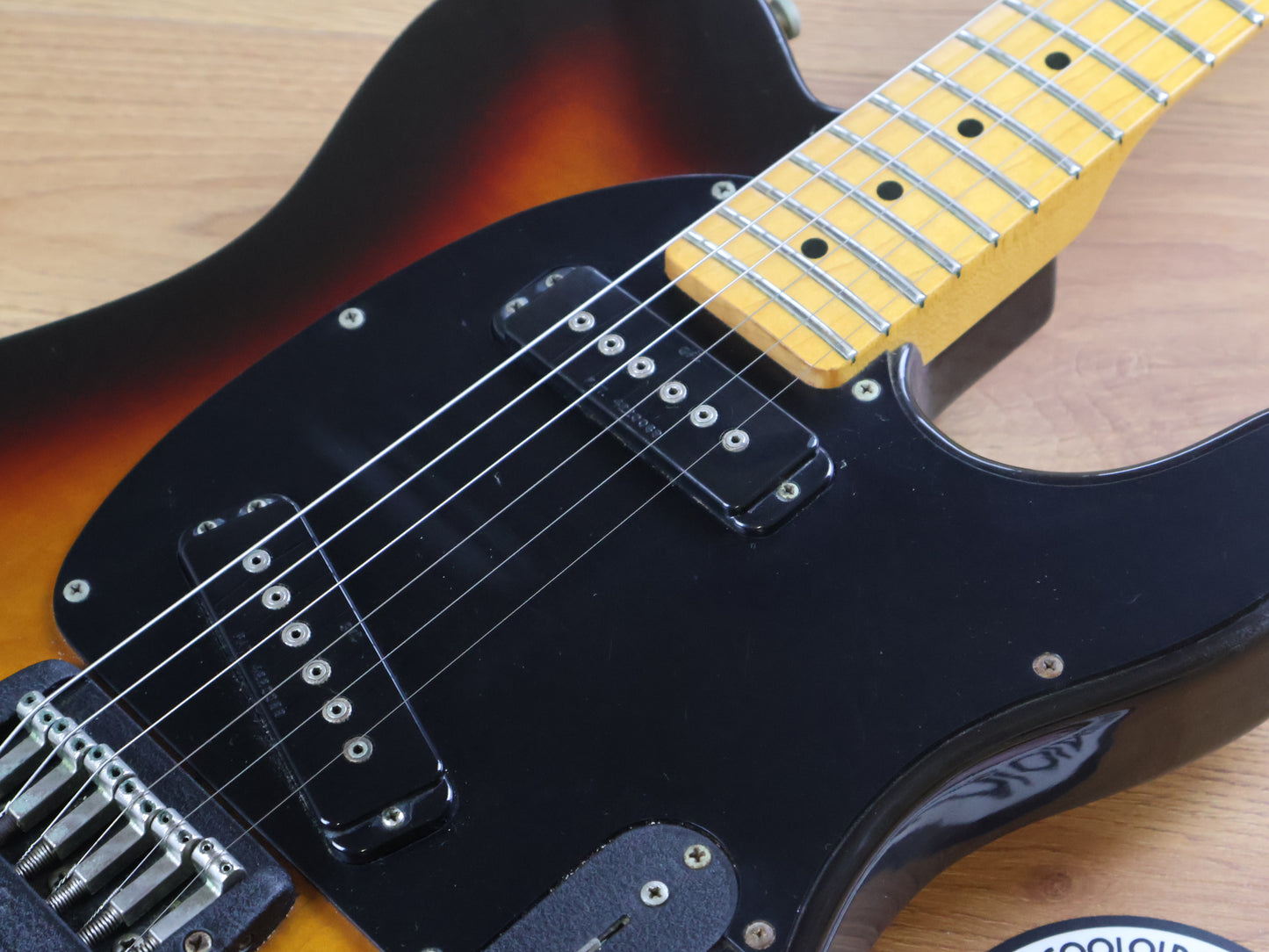 1986 G&L USA (by Leo Fender) ASAT Telecaster (Three-Tone Sunburst)