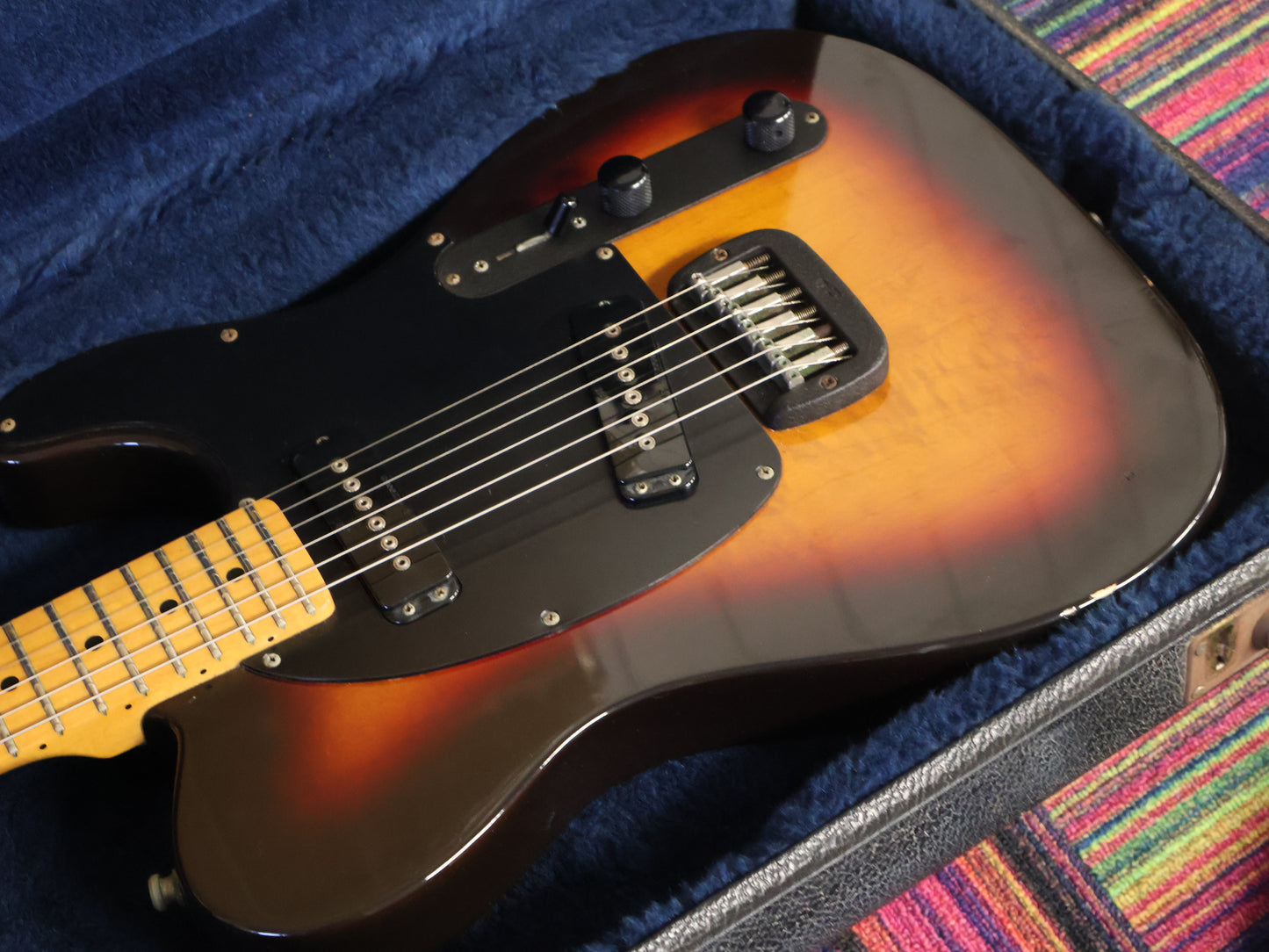 1986 G&L USA (by Leo Fender) ASAT Telecaster (Three-Tone Sunburst)
