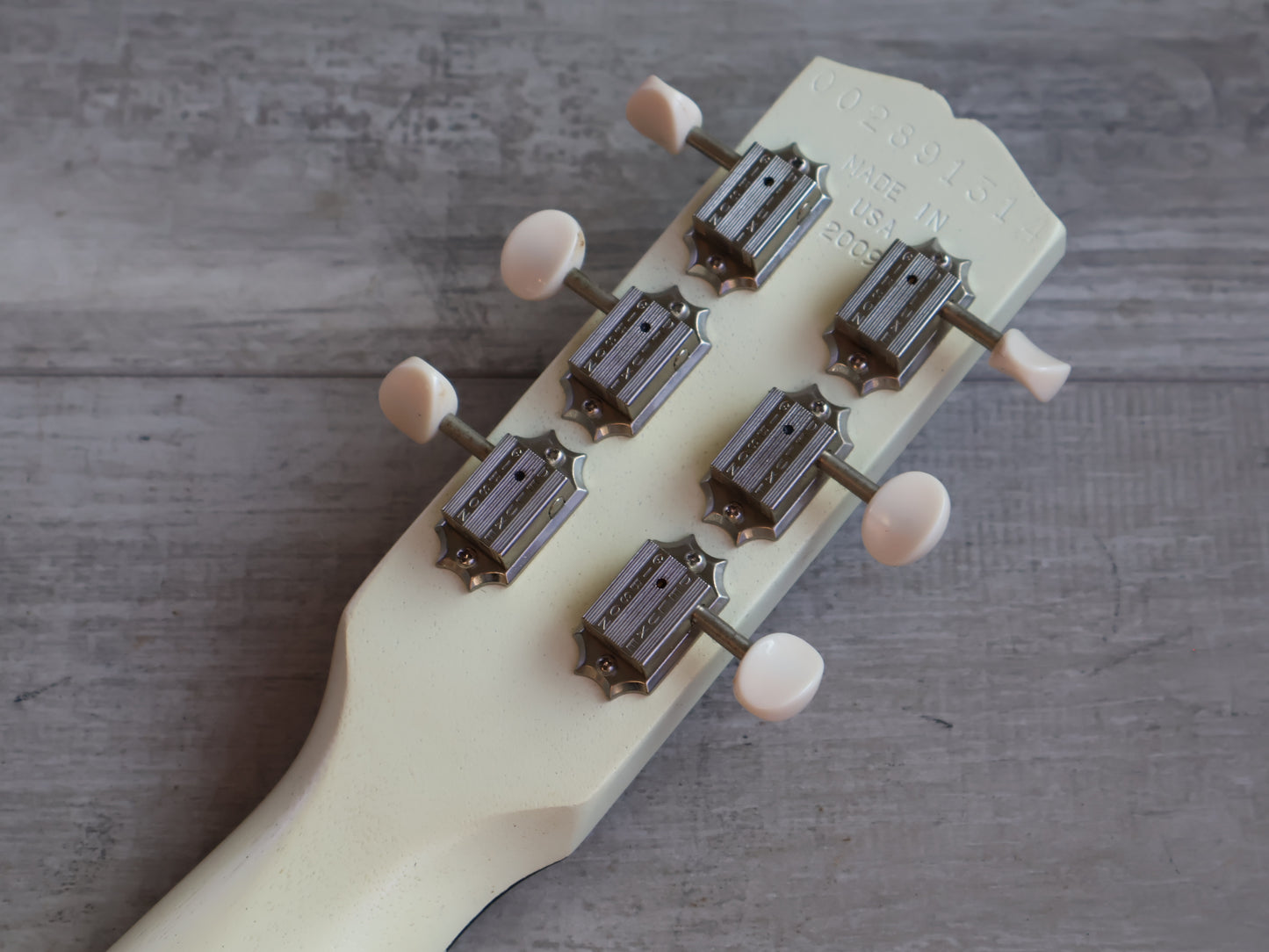 2009 Gibson USA Melody Maker Les Paul (Aged White)