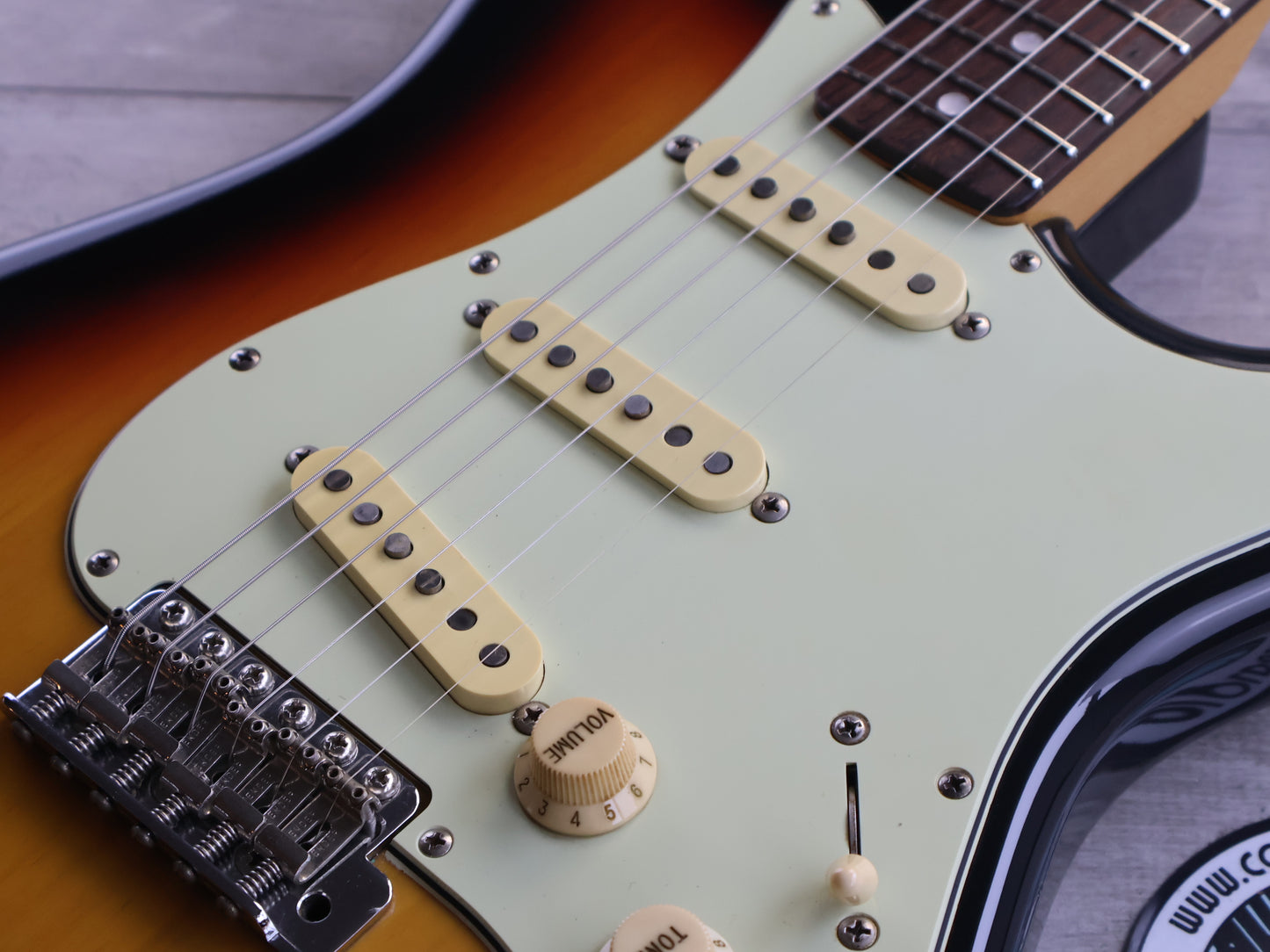 1993 Fender Japan ST65 '65 Reissue Stratocaster w/USA Pickups (Sunburst)