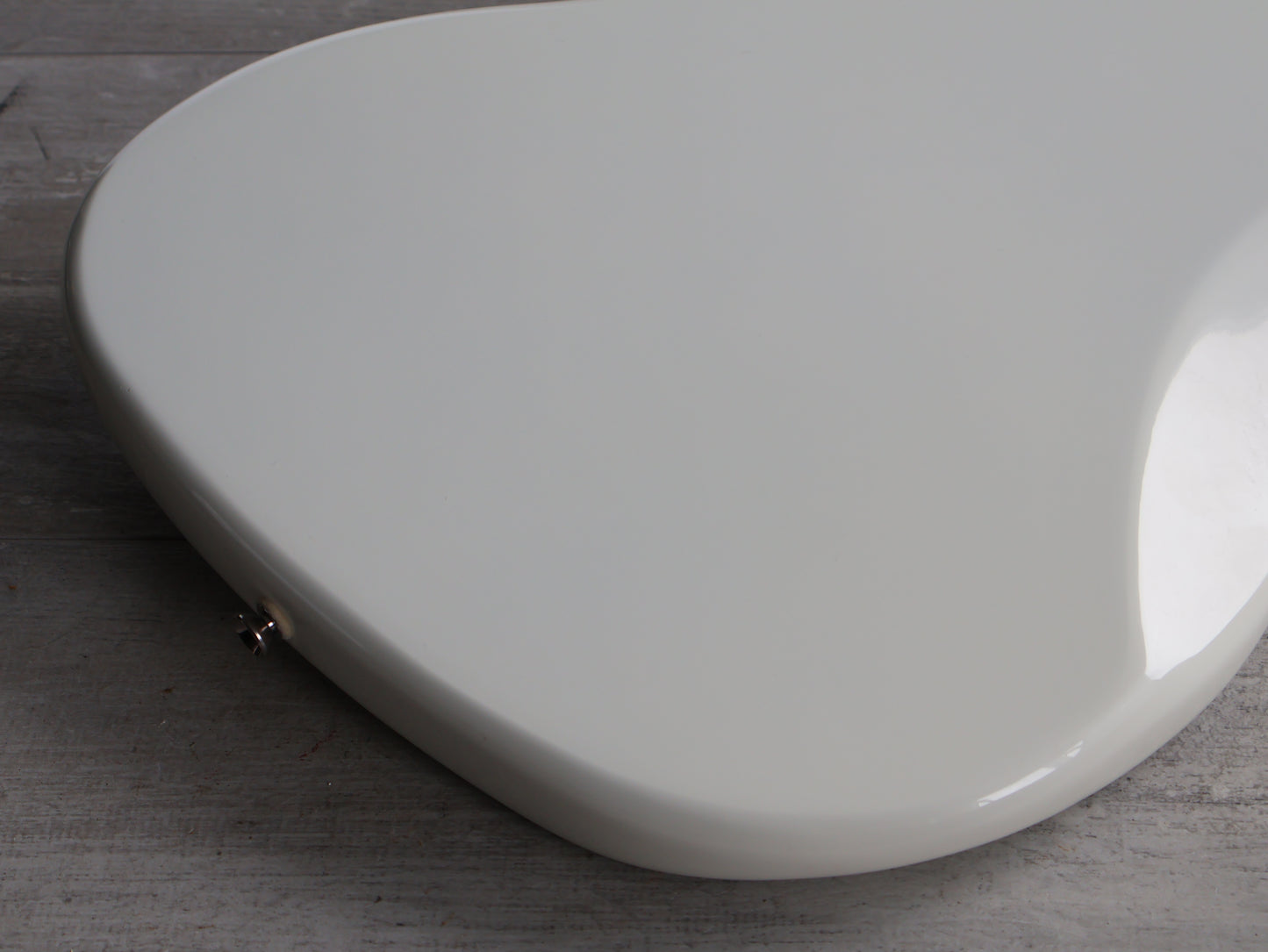 2013 Squier Vintage Modified Bass VI (White)