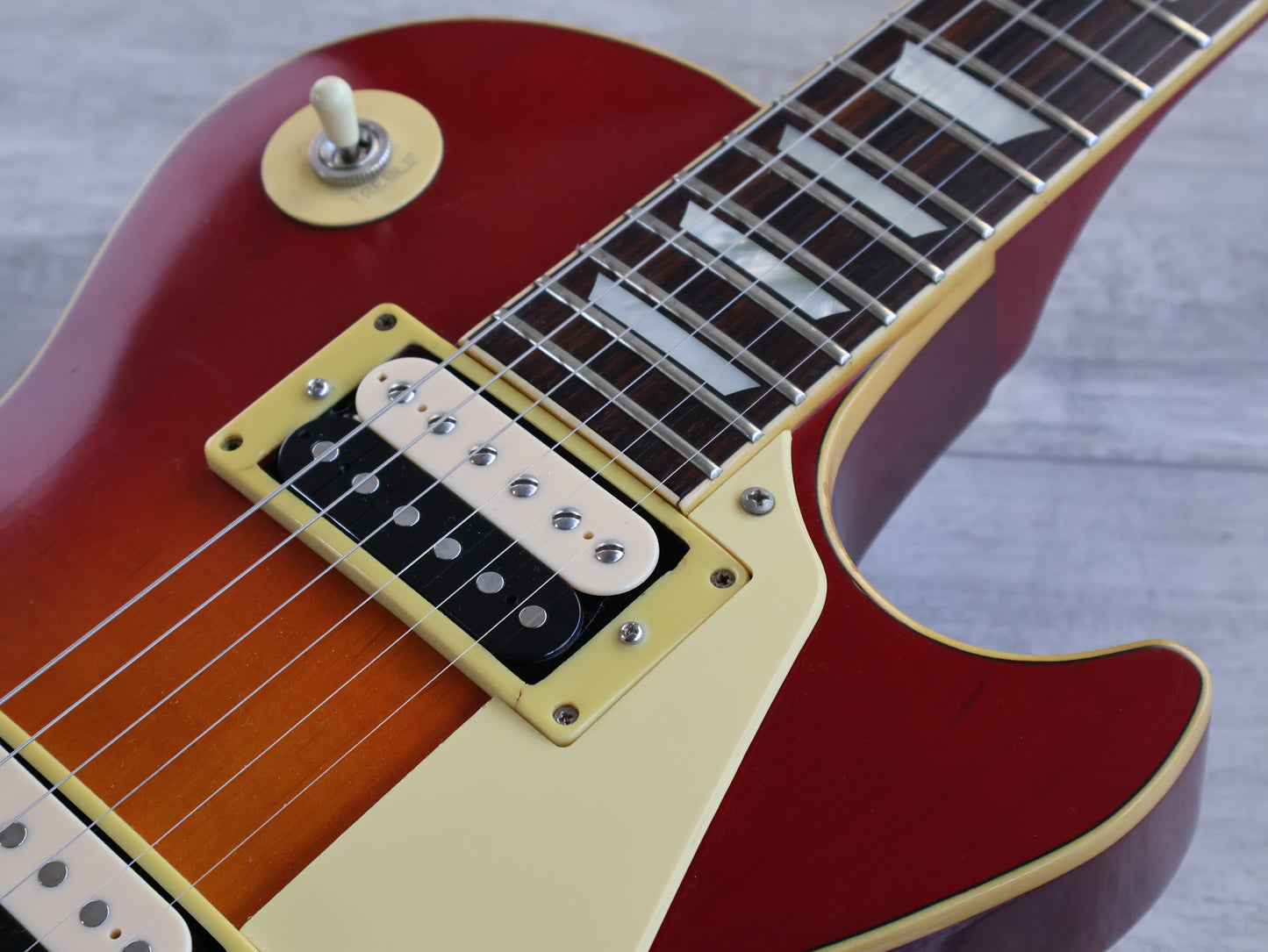 1979 Yamaha Japan SL800 Studio Lord Les Paul Standard (Cherry Sunburst)