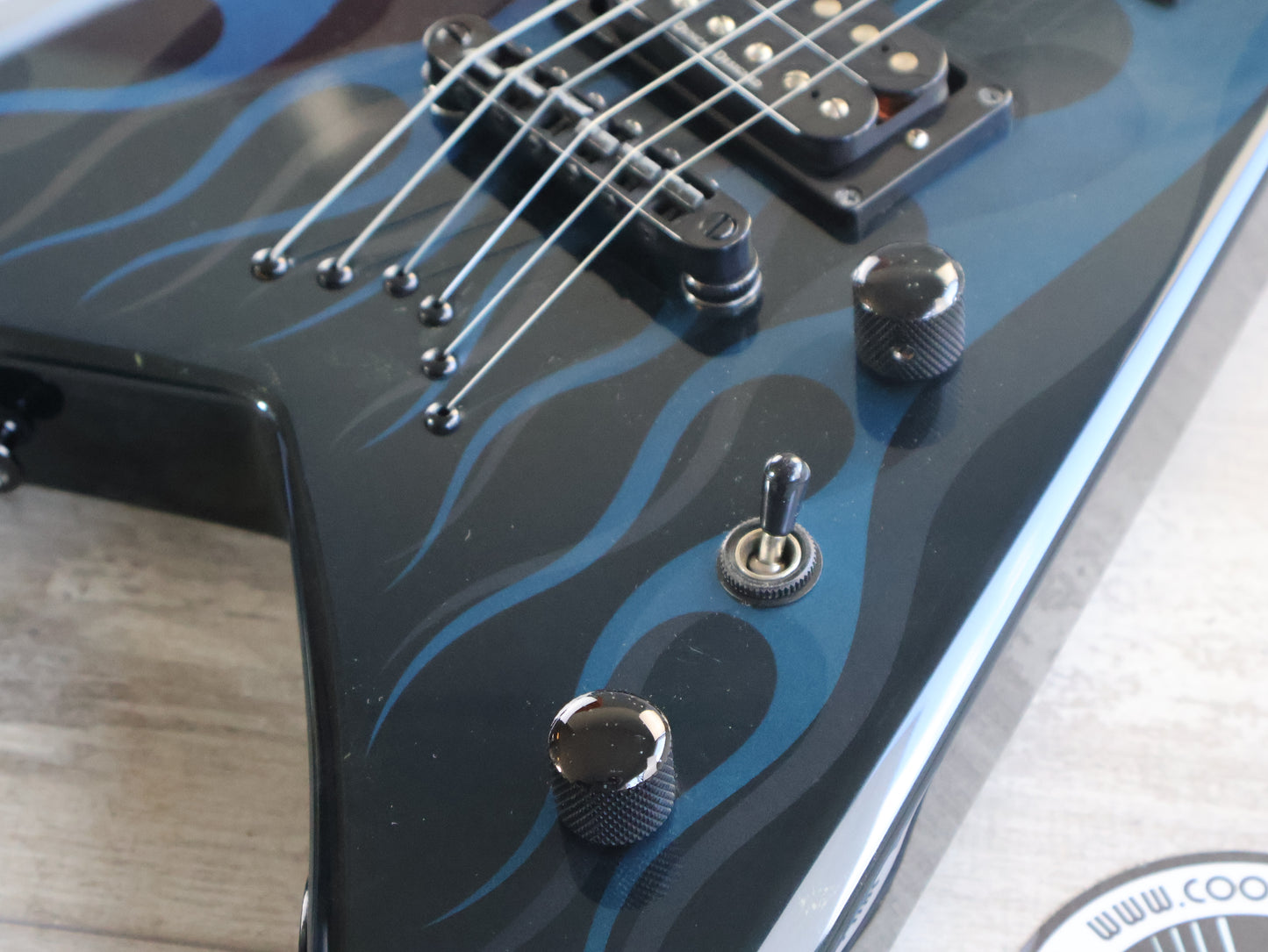 2004 Jackson Japan KVX10 Limited Edition King V Flying V (Blue Ghost Flames)
