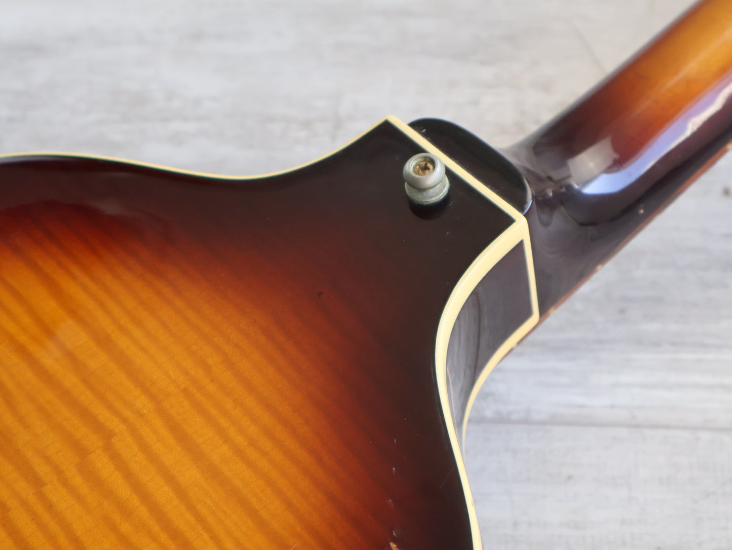 1987 Greco VB-50 Violin Beatle Bass (Brown Sunburst)
