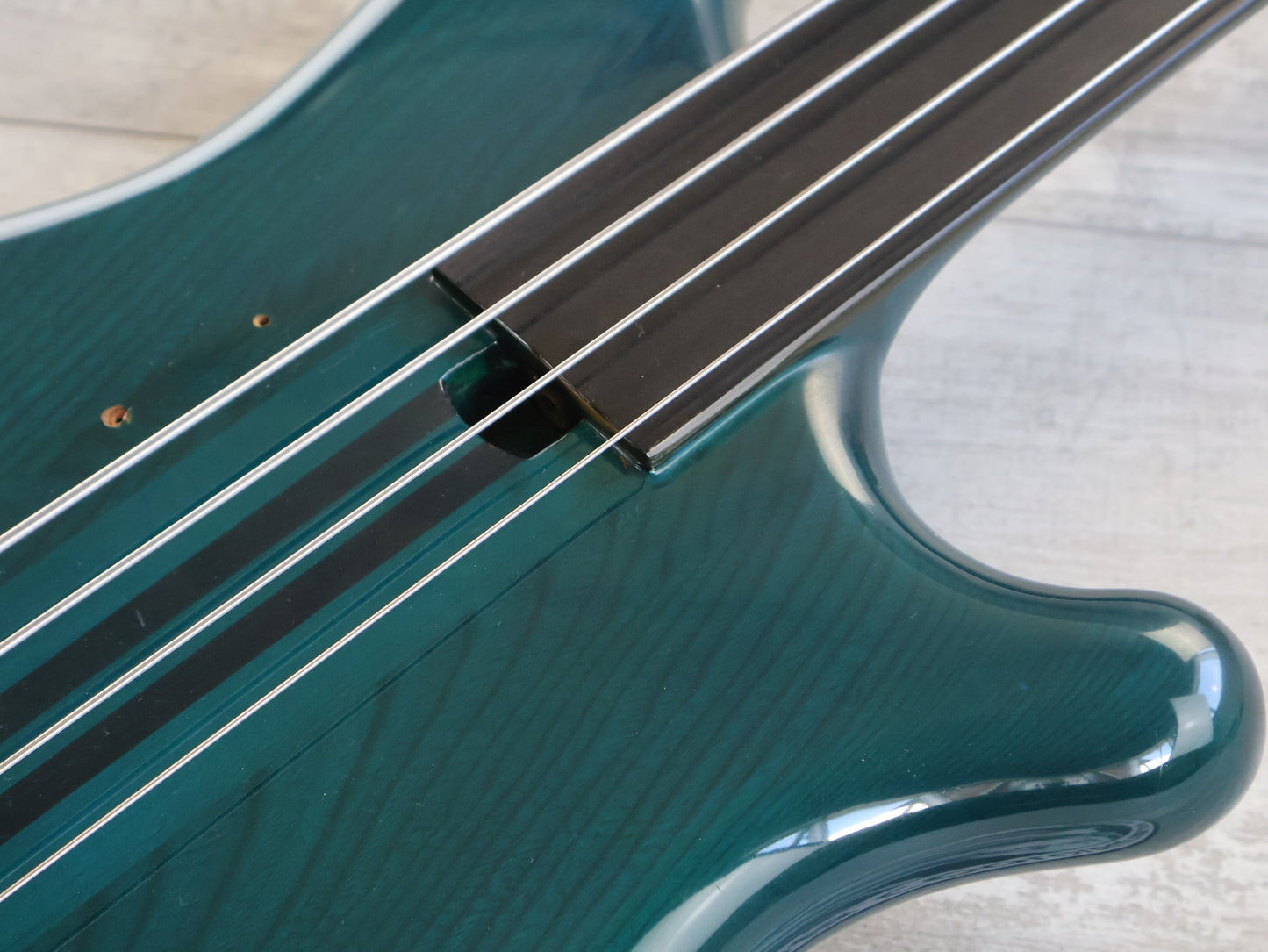 1989 Rockoon Japan (by Kawai) RB-110PZ Fretless Neckthrough Bass (See-Thru Blue)