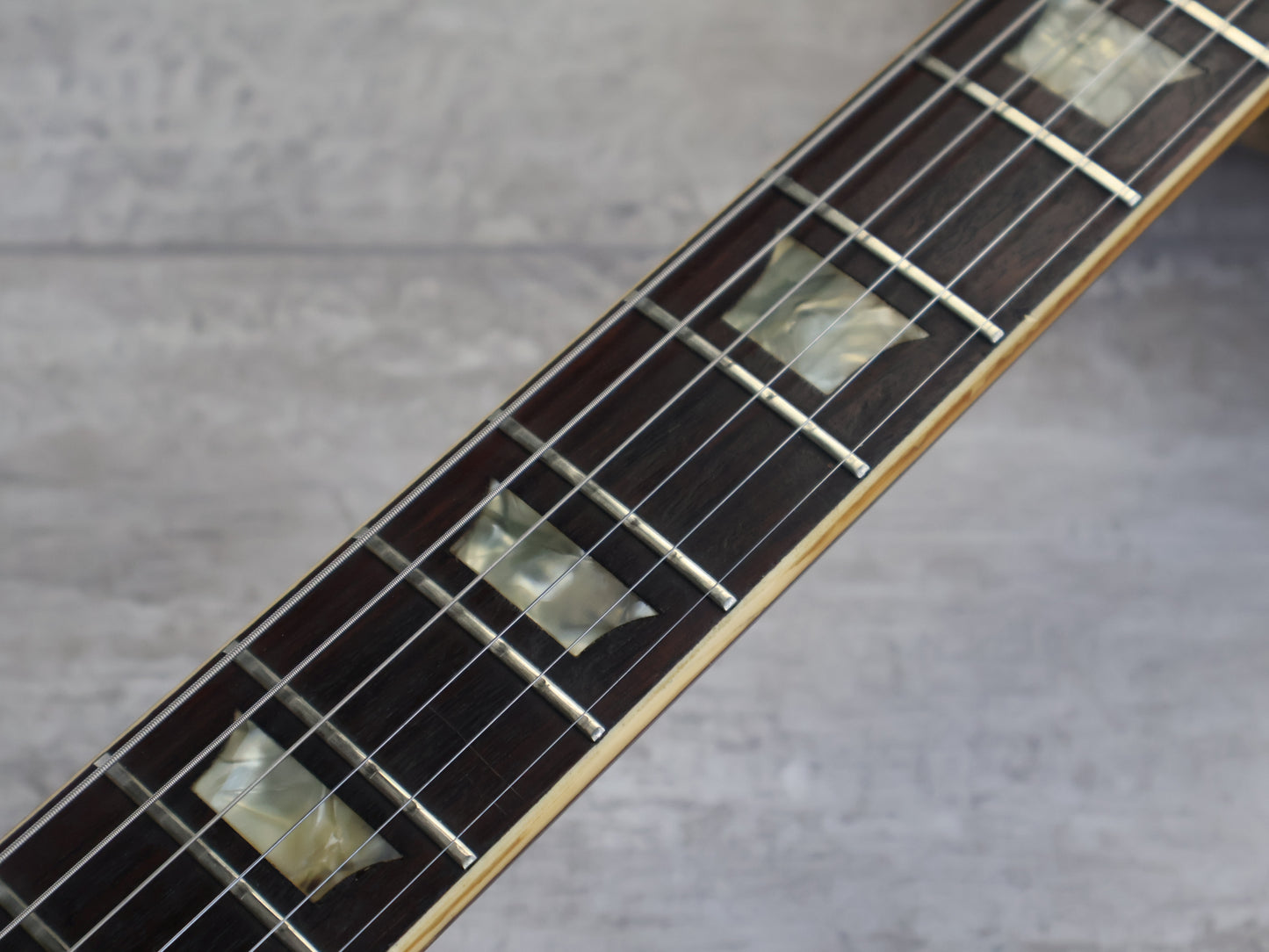 1976 Burny Japan FLG-70 Super Grade Les Paul Standard (Sunburst)