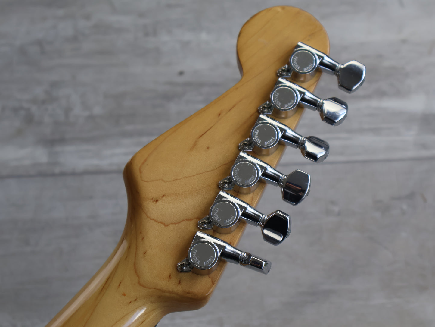 1985 Squier Japan Contemporary Series HH Stratocaster w/Kahler (White)