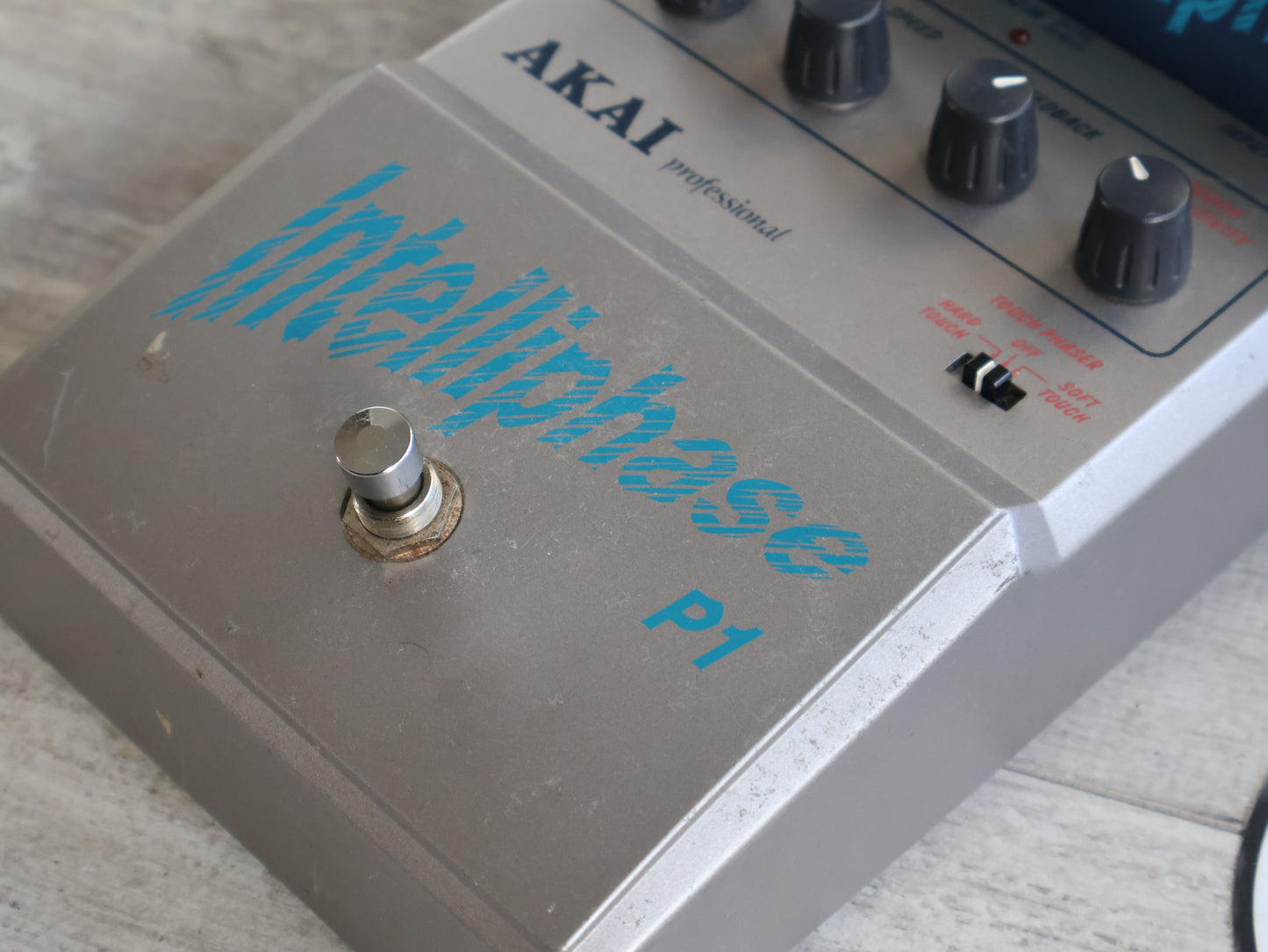 2000's AKAI Intelliphase Analog Phaser P1 w/Box