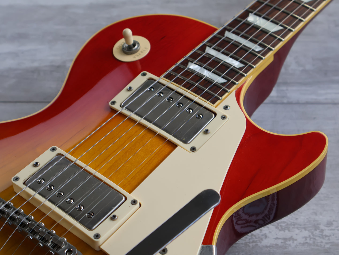 2005 Epiphone Japan LQ Series Limited Edition Les Paul Standard w/Bigsby (Cherry Sunburst))
