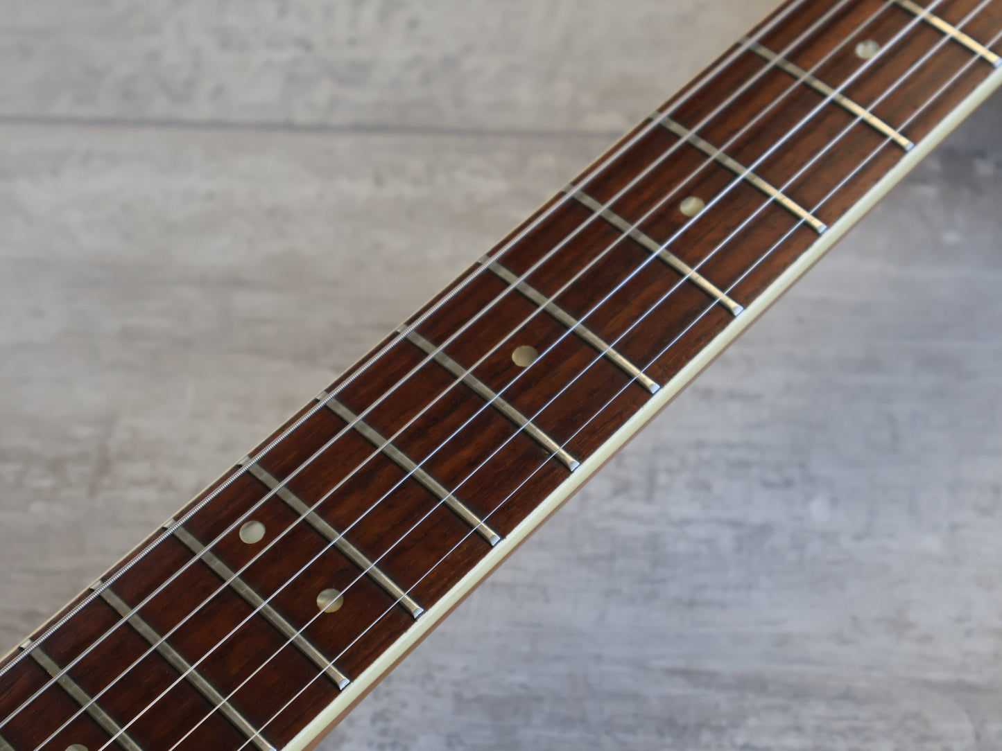 1972 Yamaha Japan SG40 Single Cutaway (Red)