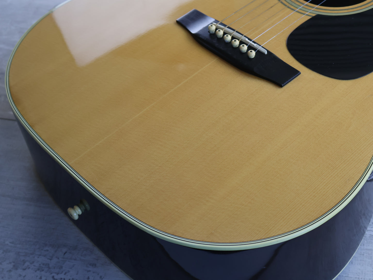 1980's Morris W-20 Japanese Vintage Acoustic Dreadnought Guitar (Natural)