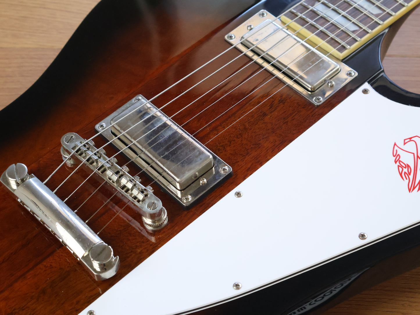 Epiphone "Inspired by Gibson" '63 Reissue Firebird (Vintage Sunburst)