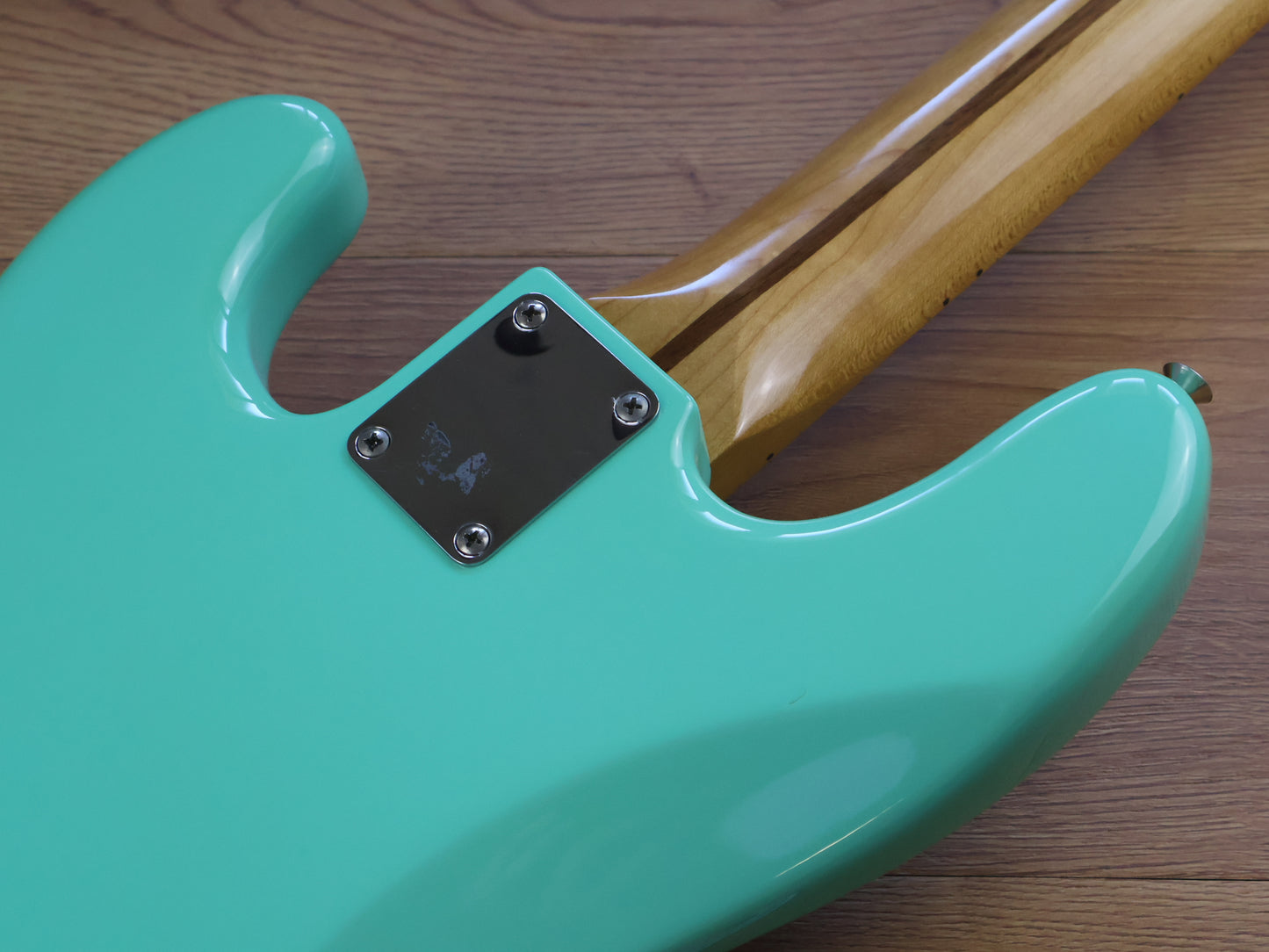 Fender Vintera '50s Precision Bass w/Maple Fingerboard (Sea Foam Green)