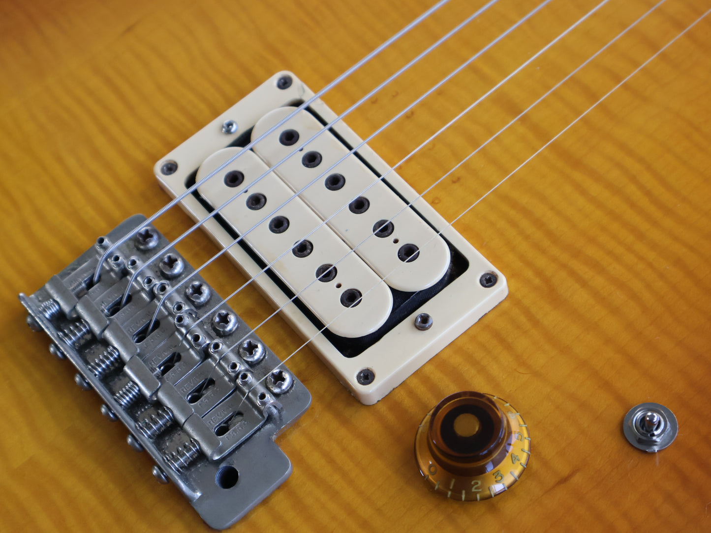 1982 Tokai Japan VS-60 Bound Stratocaster (Amber Sunburst)