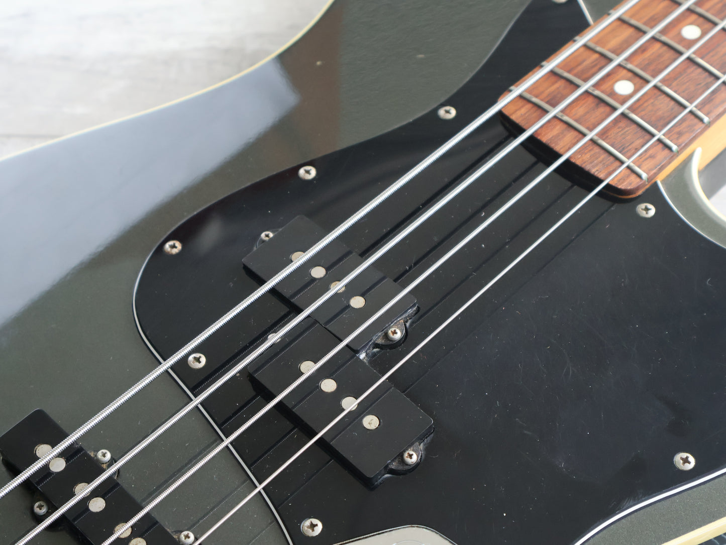 2004 Fender Japan AJB-65 Aerodyne Jazz Bass (Dolphin Grey)