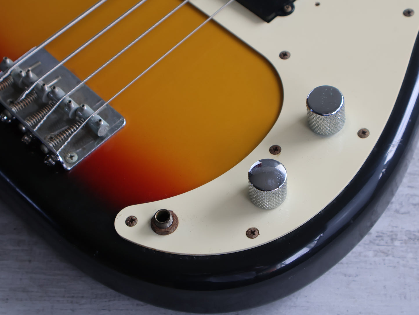 1994 Squier (by Fender Japan) SPB-33 Silver Series Precision Bass (Sunburst)