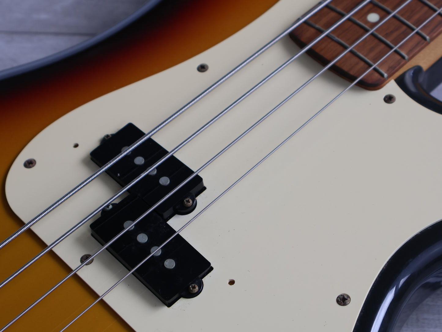 1994 Squier (by Fender Japan) SPB-33 Silver Series Precision Bass (Sunburst)