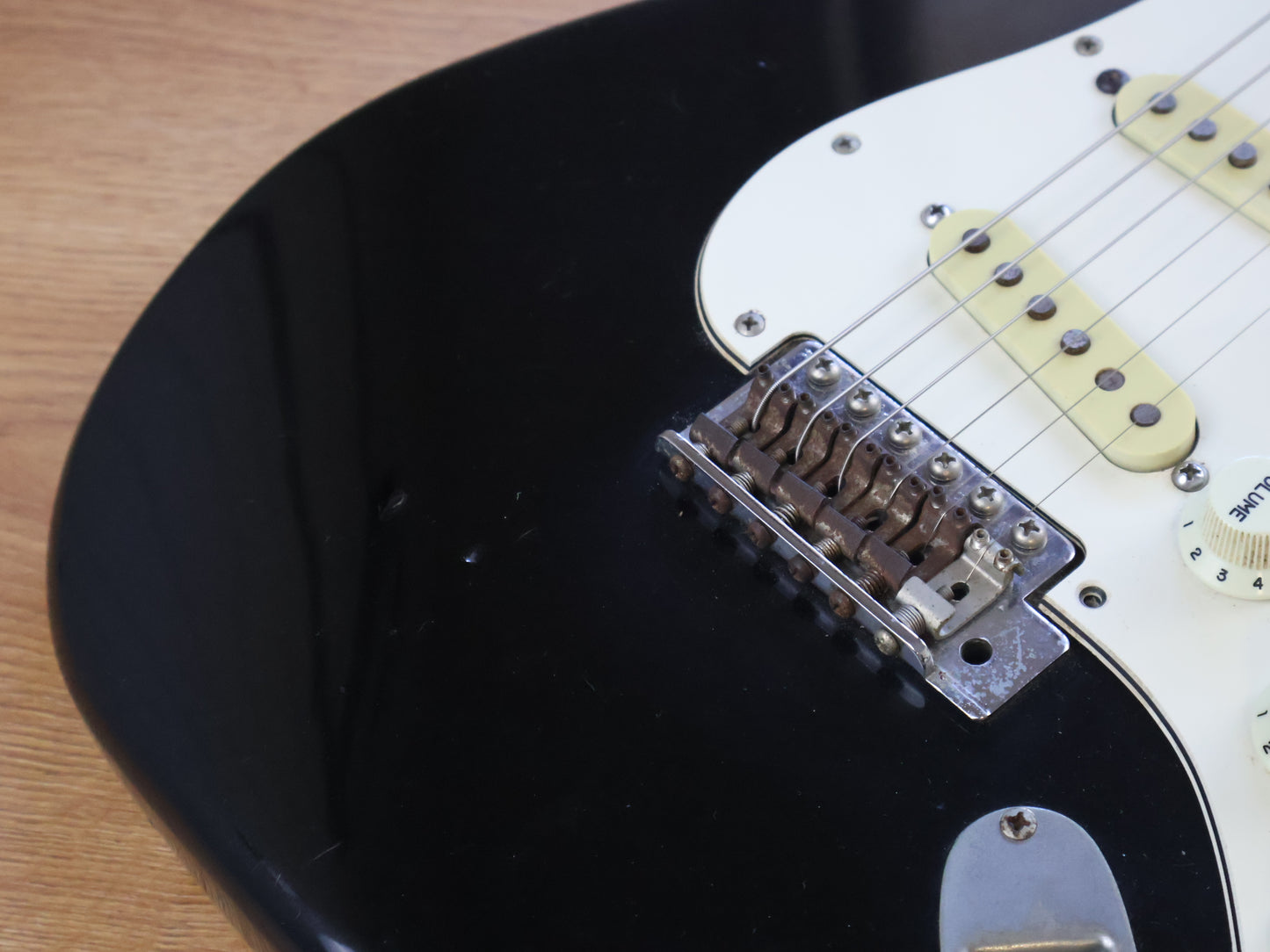 1988 Fender Japan STM-550 "Medium Scale" Scalloped Stratocaster (Black)