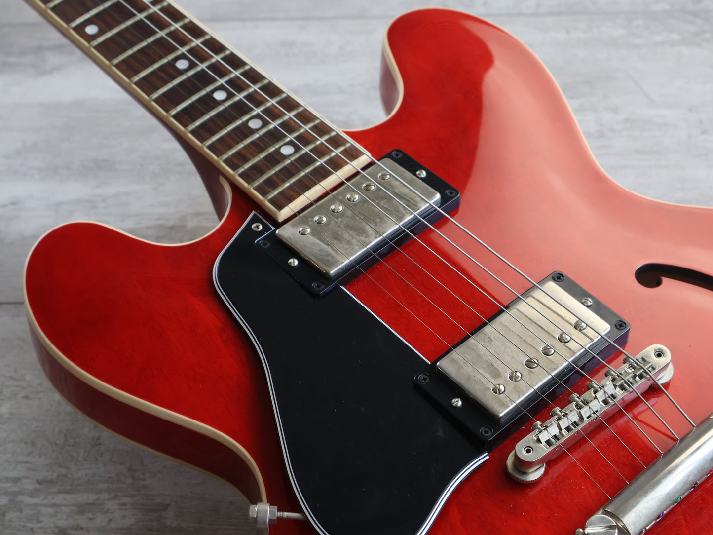 2022 Gibson USA LH Left Handed Dot ES-335 Semi-Hollowbody (Sixties Cherry)
