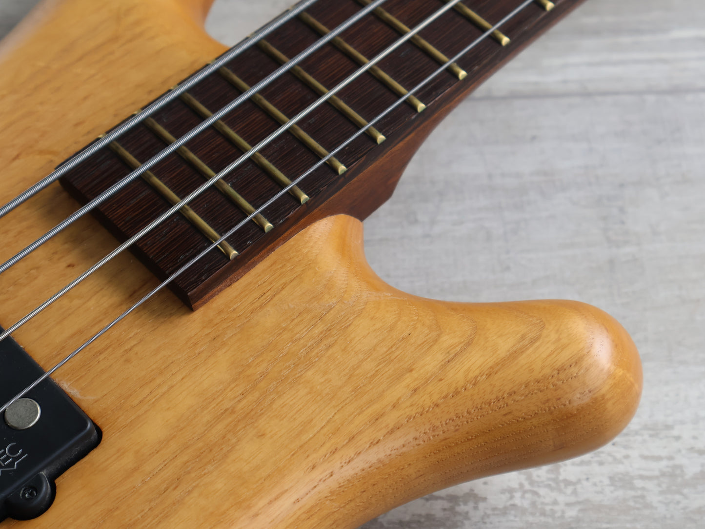 2009 Warwick Germany Corvette "$$" (Double Buck) 4-String Bass (Natural)