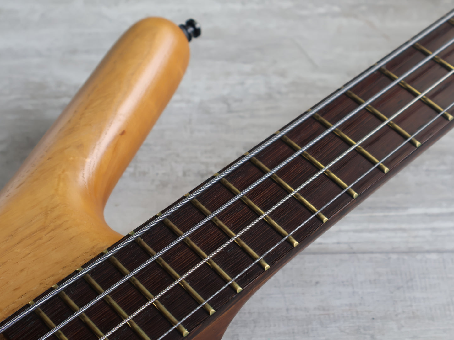 2009 Warwick Germany Corvette "$$" (Double Buck) 4-String Bass (Natural)