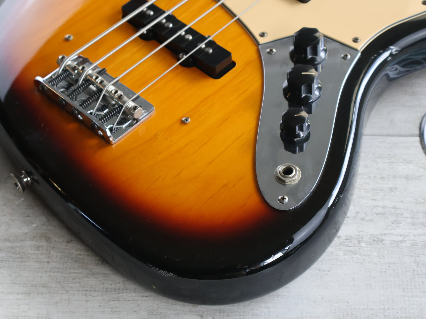 2006 Fender USA American Standard "Diamond 60th Anniversary) Jazz Bass (Sunburst)