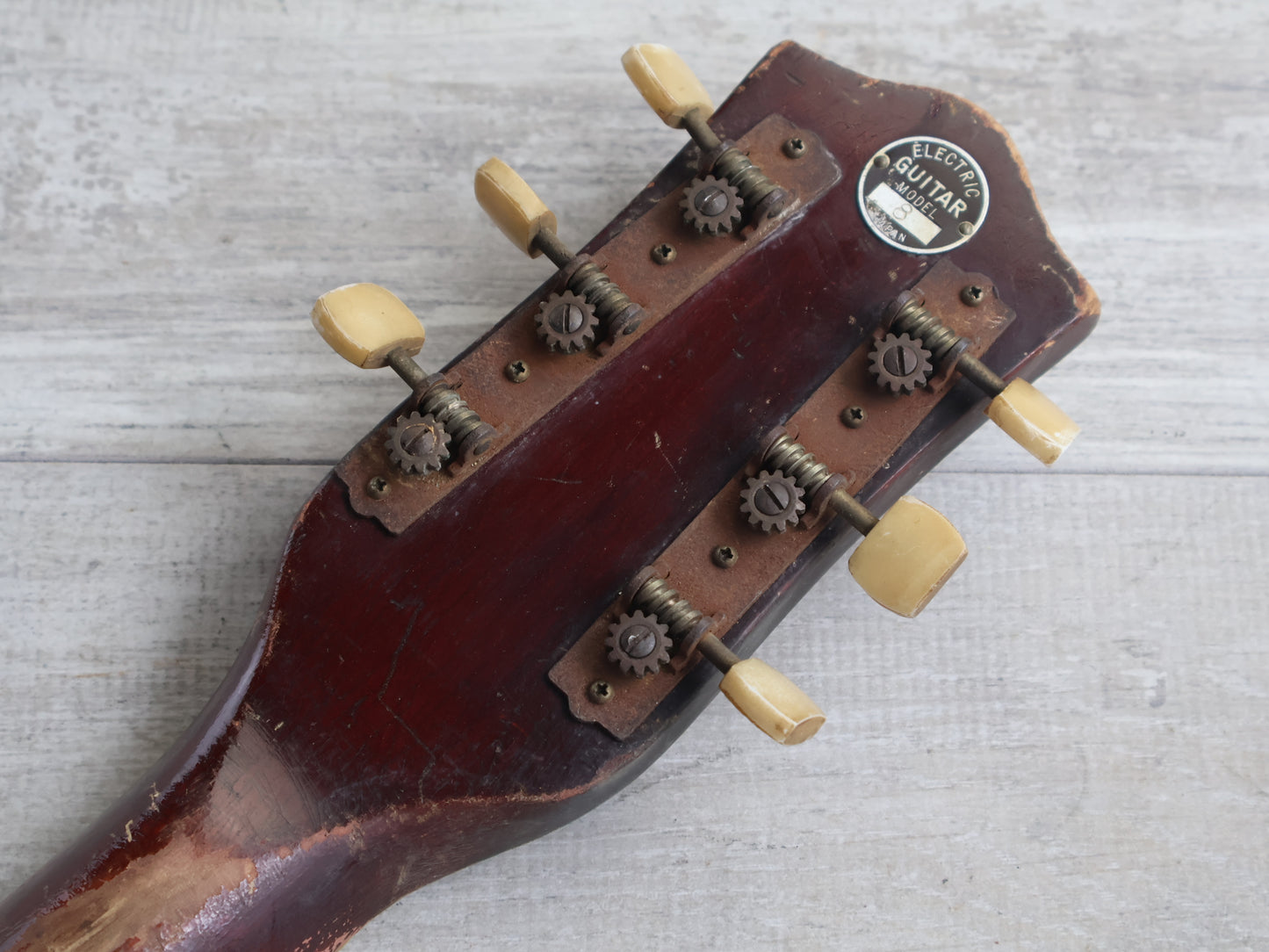 1962 Teisco EP-8 Hollowbody Electric w/Goldfoil Pickups (Vintage Sunburst)