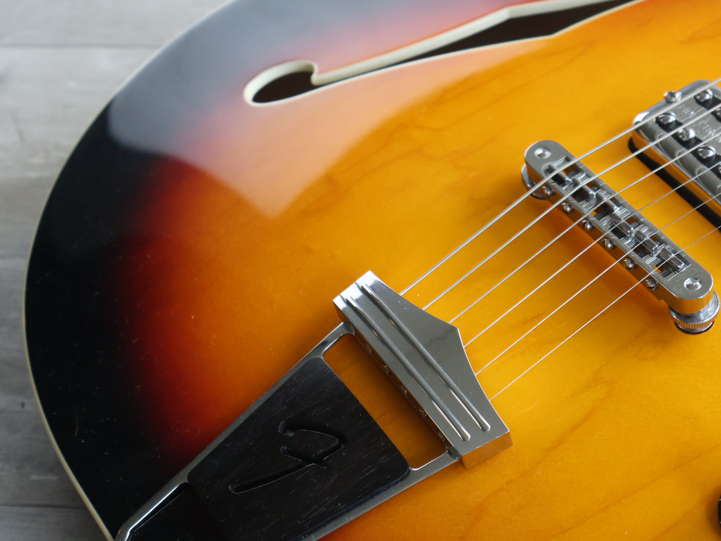 2014 Fender Coronado II Modern Player Series Hollowbody (Sunburst)