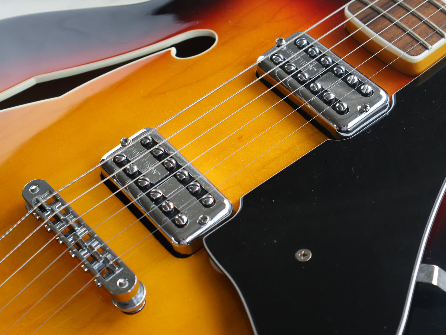 2014 Fender Coronado II Modern Player Series Hollowbody (Sunburst)