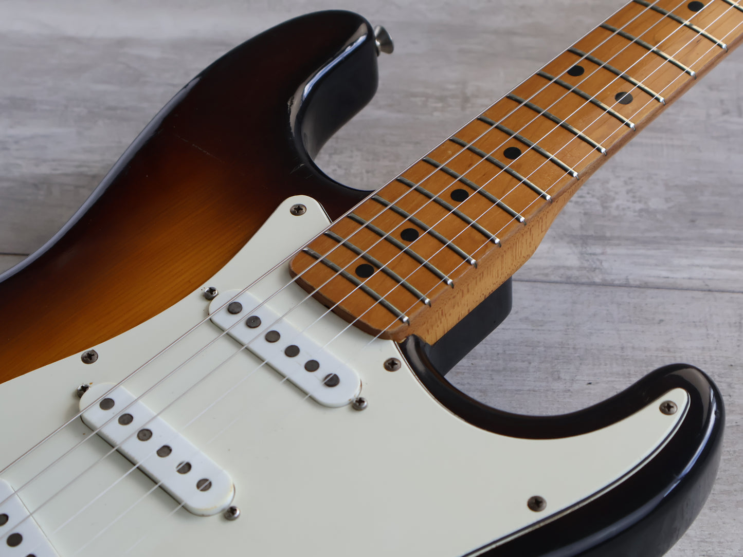 1977 Navigator (by ESP Japan) Esparto SP-01 Stratocaster (Sunburst)