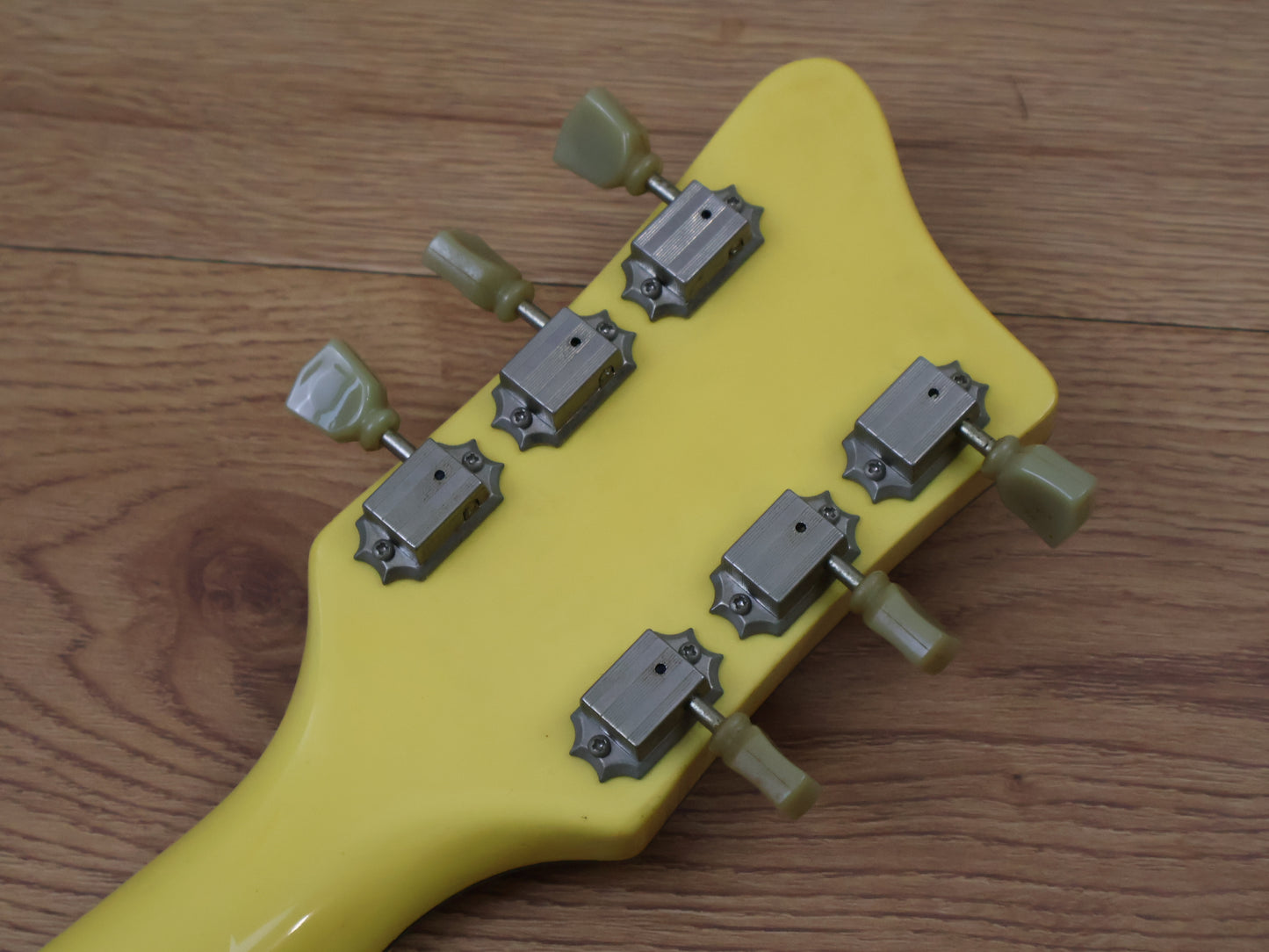 1990's Brian (by Bacchus) BNG-450 National/Airline Single Cutaway (Yellow)