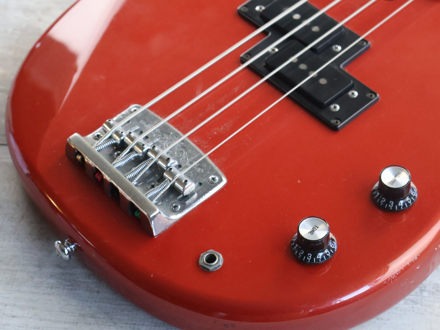 1983 Yamaha Japan BBVIS Medium Scale Broad Bass (Metallic Red)