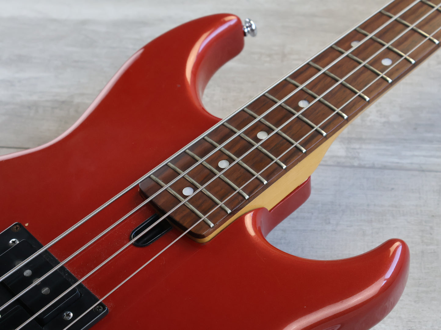 1983 Yamaha Japan BBVIS Medium Scale Broad Bass (Metallic Red)