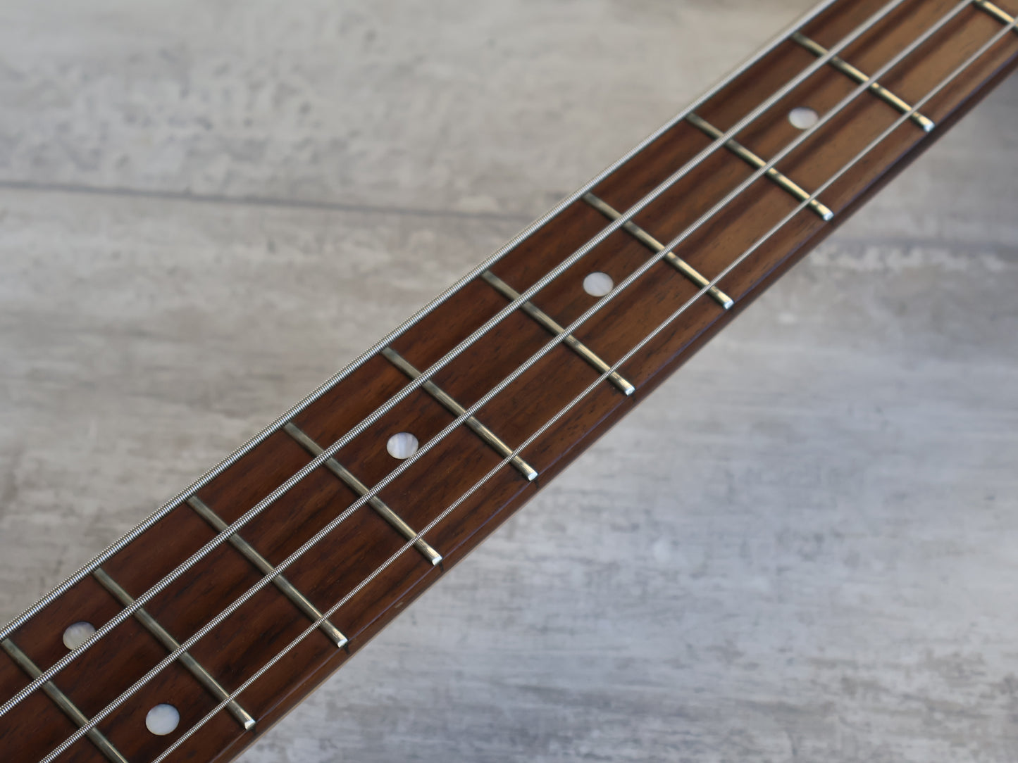 1983 Yamaha Japan BBVIS Medium Scale Broad Bass (Metallic Red)