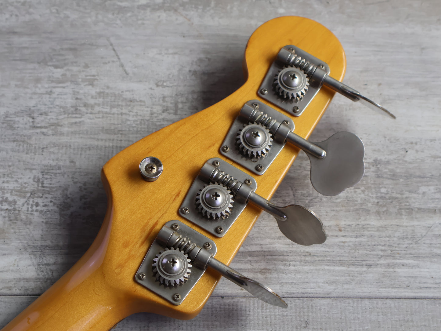 1993 Fender Japan PB70-75 '70 Reissue Precision Bass (Vintage White)