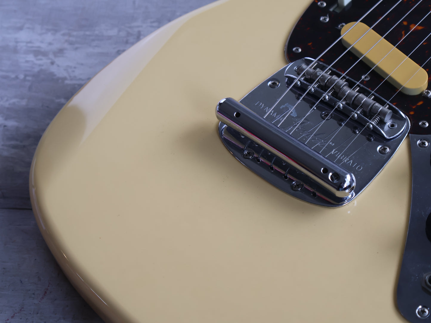 2002 Fender Japan MG69-65 '69 Reissue Mustang (Yellowed White)