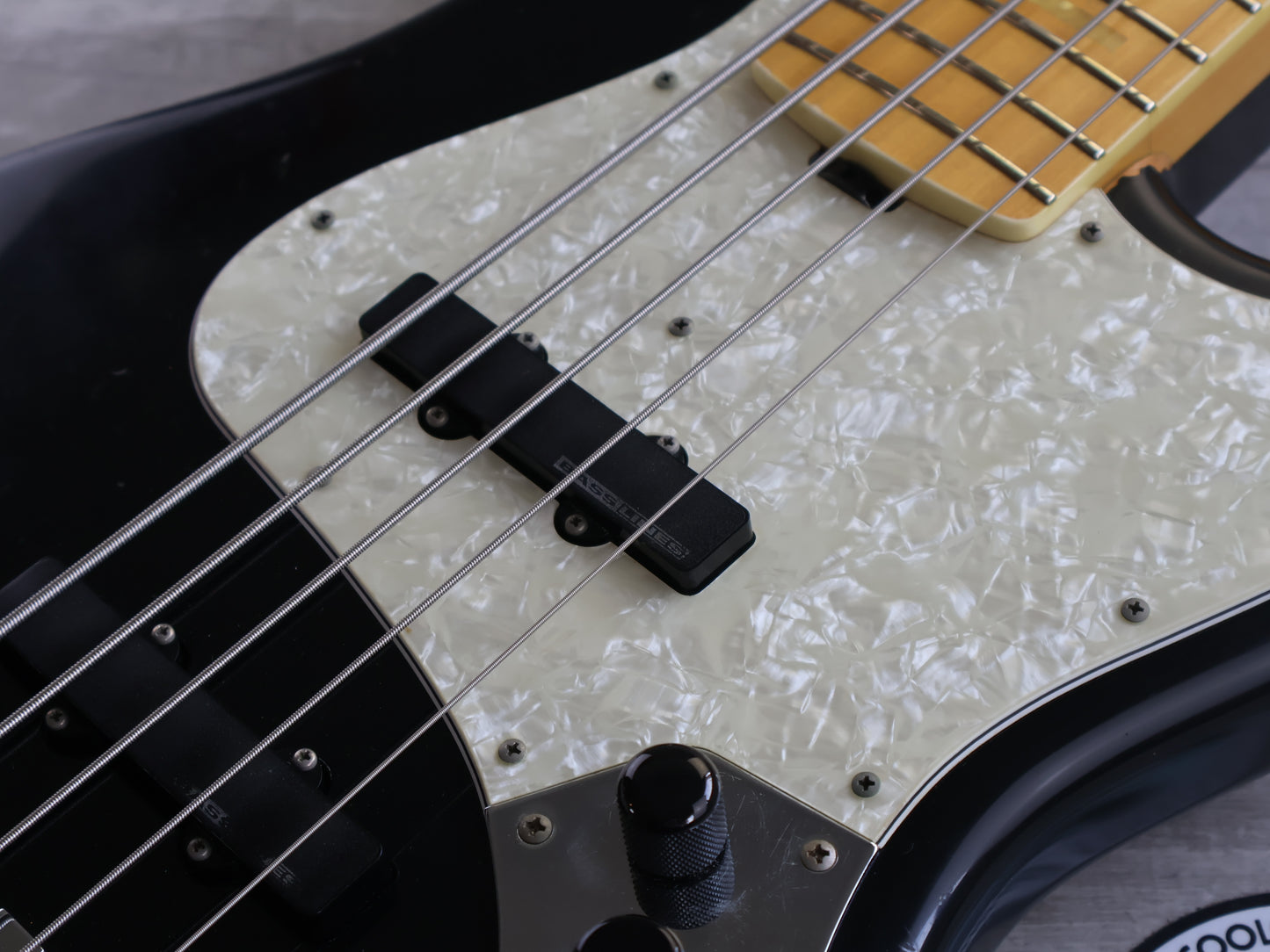 2001 Seymour Duncan Japan DJ-300M5 CTM Custom Pro Series 5-String Jazz Bass (Black)