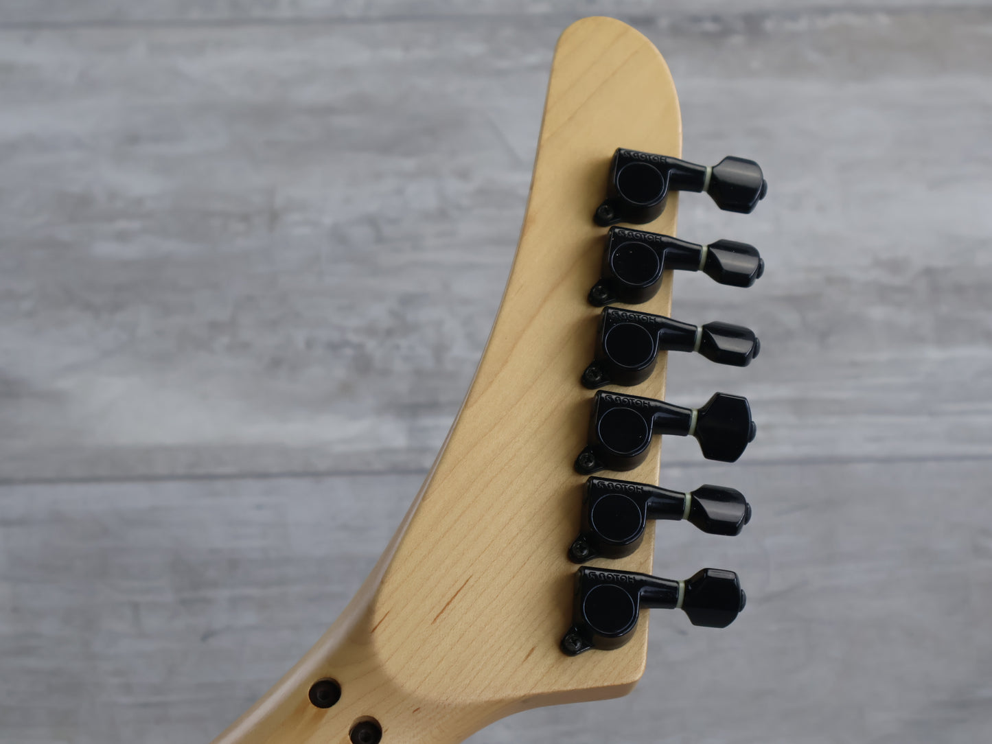 1988 Kramer Japan LK-IBF LK-Series Superstrat (Aged White)