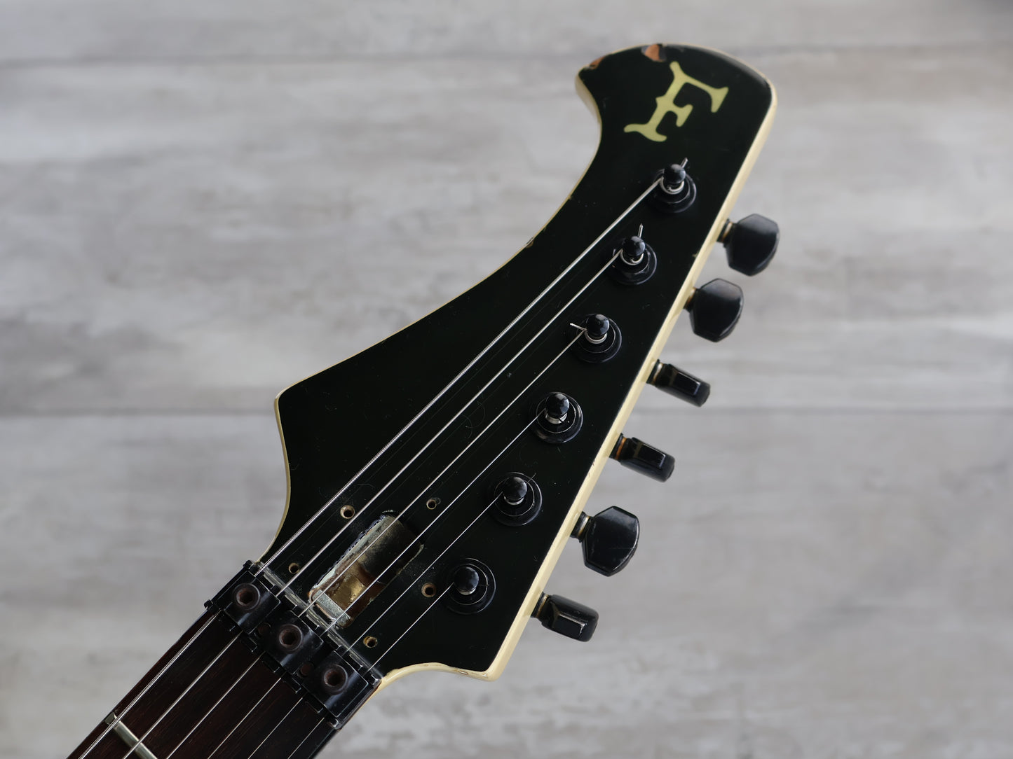 1987 Fernandes Japan FWG-7 Warlock (Aged White)